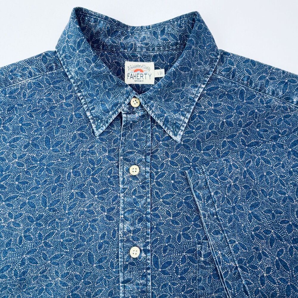 Faherty Blue Floral Print Button Up Shirt Large